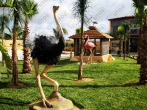 Sculpture autruche en résine et de fibre de verre