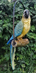Sculpture perroquet en résine et de fibre de verre