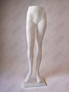 Une sculpture Femelle Mannequin Demi-corps. , réalisée en résine et fibre de verre