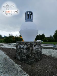 Monument sculpture sur mesure en résine par artistou