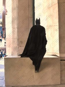 Mascotte Batman est faite de résine et de fibre de verre