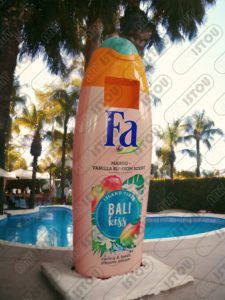 Barre de douche en forme de bouteille de shampoing Fà en résine et fibre de verre