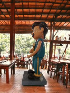 Mascotte papi est faite de résine et de fibre de verre