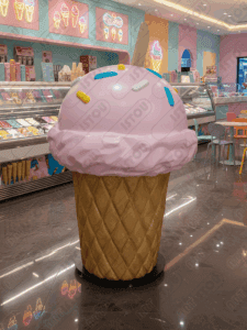 Goblet de glass transparent au design élégant, idéal pour servir des boissons avec raffinement